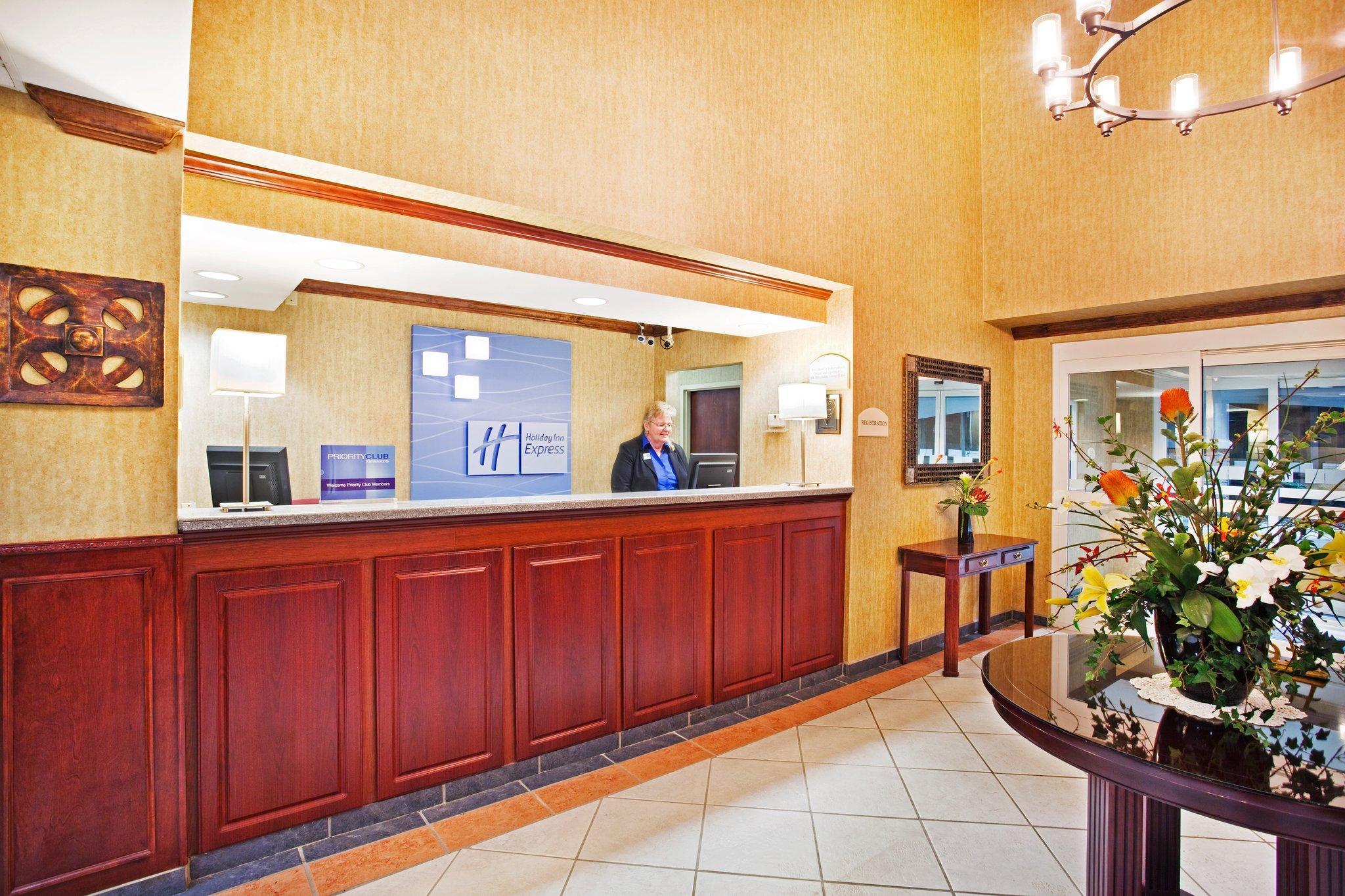 Holiday Inn Express & Suites Kings Mountain - Shelby Area By Ihg Exterior foto